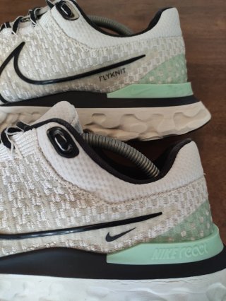 Nike Infinity Run Flyknit Talla 44
