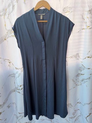 Vestido camisero fluido azul talla S