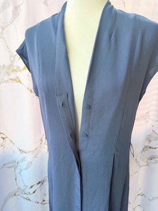 Vestido camisero fluido azul talla S