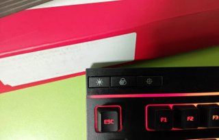 Teclado y Ratón Gaming HyperX + Alfombrilla
