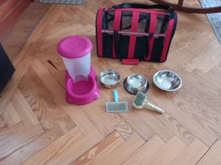 Transportín y accesorios para gato