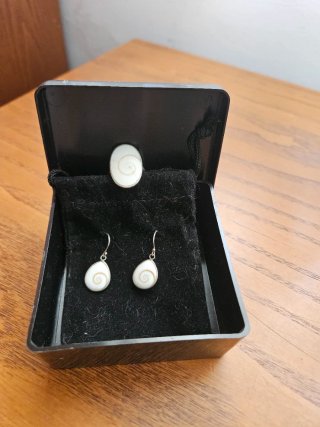Conjunto Anillo y Pendientes Piedra Sta. Lucía