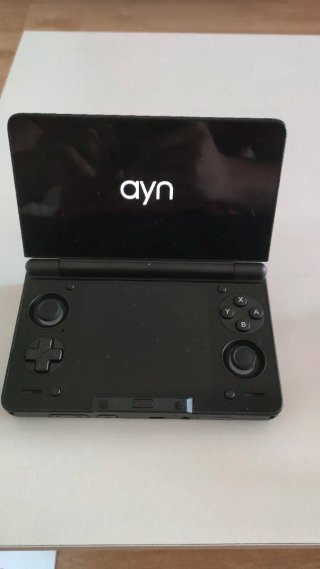 AYN Thor 8Gen2 8+128GB de Segunda mano por 425 EUR en Santander