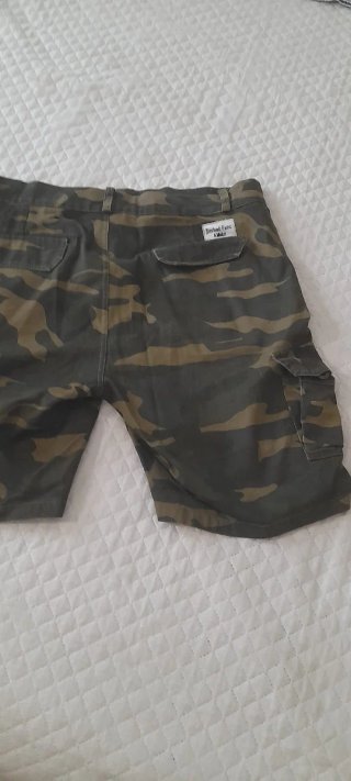 Pantaloncini cargo mimetici taglia XXL