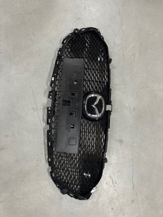 Parrilla Mazda 3 2022