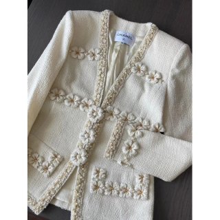Chaqueta Chanel Tweed Flores Perlas Talla M