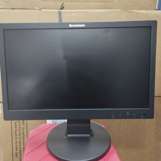 2 Monitor Pc con tastiera e mouse in permuta