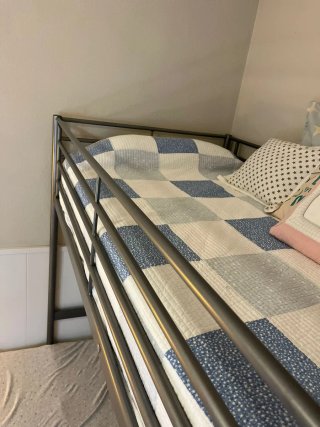 Cama alta individual metálica Ikea + colchón