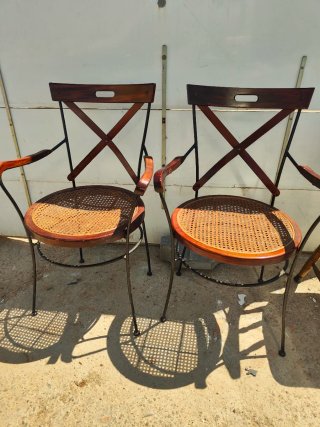 Juego de 2 Sillas de Madera y Metal