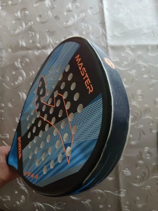 Pala de pádel Joma Master solo hoy