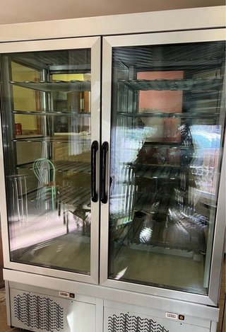 Armario expositor refrigerado 2 puertas cristal