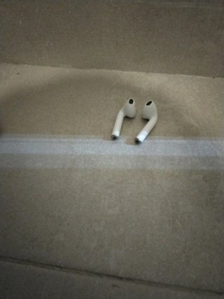 Auriculares inalámbricos blancos