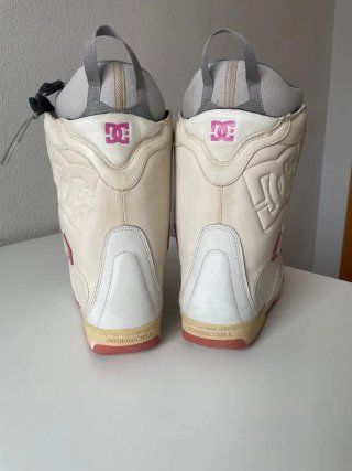 Botas Snowboard DC Mujer Blancas.
