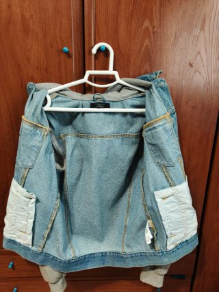 Chaqueta vaquera Primark azul y gris Talla S