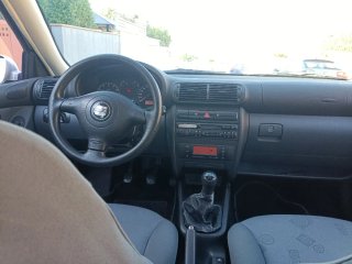 SEAT Leon 2000