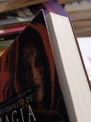 El libro completo de magia, hechizos y ceremonias