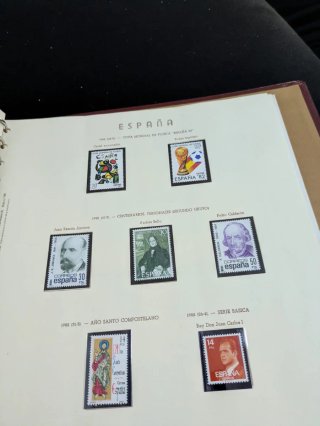 Álbum sellos España Centenario Picasso