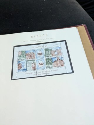 Álbum sellos España Centenario Picasso