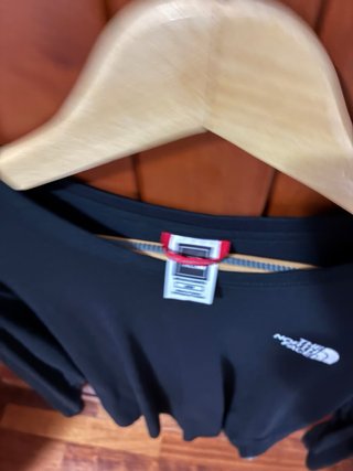 Camiseta The North Face Negra Talla M