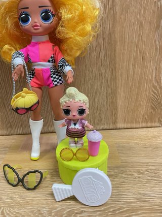 Bambola LOL con accessori