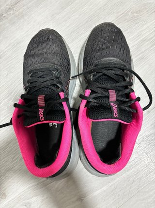 Zapatillas Asics Talla 38 Negras y Rosas