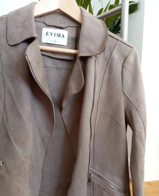 Cazadora efecto ante Evima Talla S