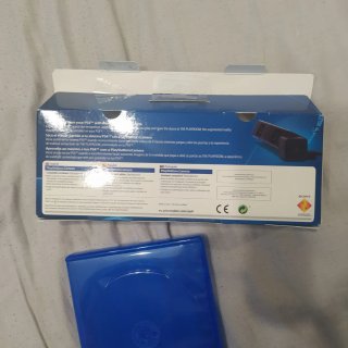 Caja PlayStation Camera PS4 + Caja Juego PS4