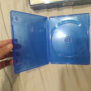 Caja PlayStation Camera PS4 + Caja Juego PS4