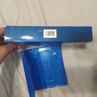 Caja PlayStation Camera PS4 + Caja Juego PS4