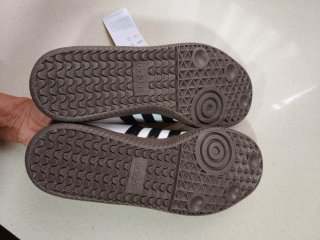 Zapatillas Adidas Blancas y Grises