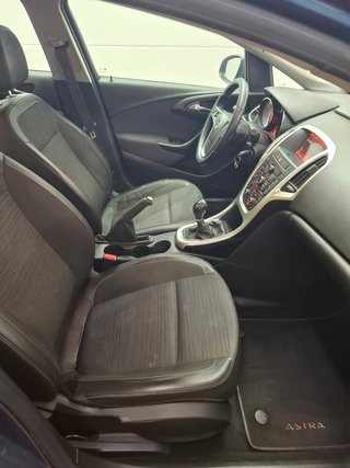 Opel Astra 2016