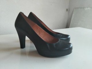 Zapatos de tacón negros talla 37