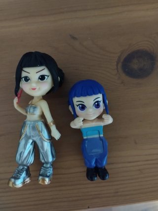 Muñecas Zoey Huntrix