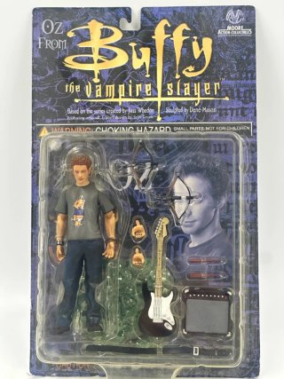 BUFFY VAMPIRE SLAYER CAZAVAMPIROS OF MOORE FIGURA