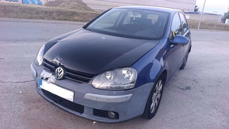 Volkswagen Golf 2004