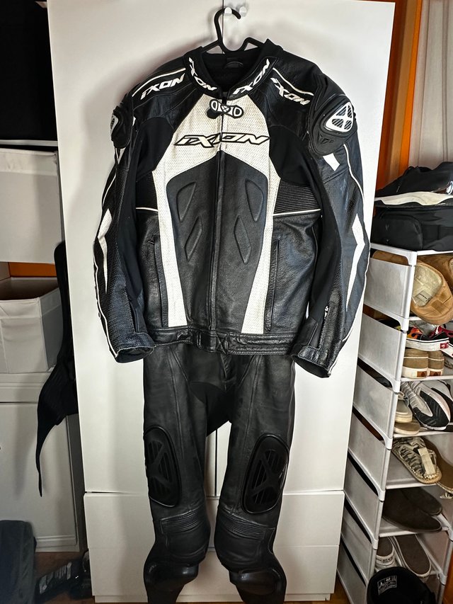 Traje de moto IXON 2 piezas negro