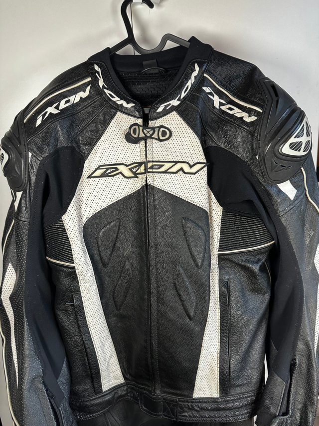 Traje de moto IXON 2 piezas negro
