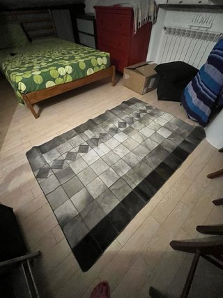 Tappeto in pelle patchwork grigio