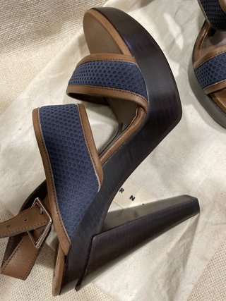 Sandalias Marni Marrón y Azul