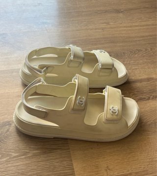 Sandálias Chanel Dad Sandals Tam 37