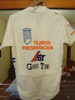 Conjunto Ciclismo Gres de Nules Keraben