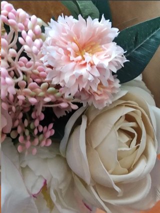 Bellissimo bouquet fiori artificiali Ike