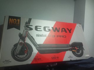 Patinete Eléctrico Segway Ninebot F3 Pro.