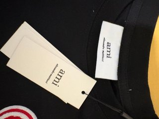 Camiseta Ami Paris Negra