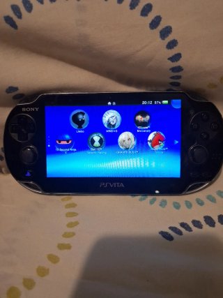 PS VITA,FAT PCH 1004 WI-FI Y BLUETOOTH