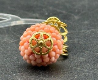 Pendientes Oro y Coral Rosa