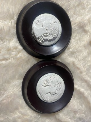 OPORTUNIDAD!!Dos Medallones Vintage Estilo Camafeo