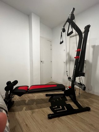 Máquina de ejercicios multifuncional
