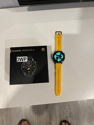 Smartwatch Huawei GT4 Negro y Amarillo