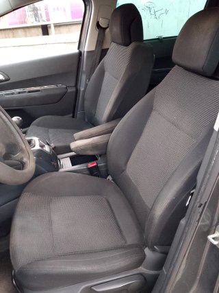 Peugeot 5008 2010